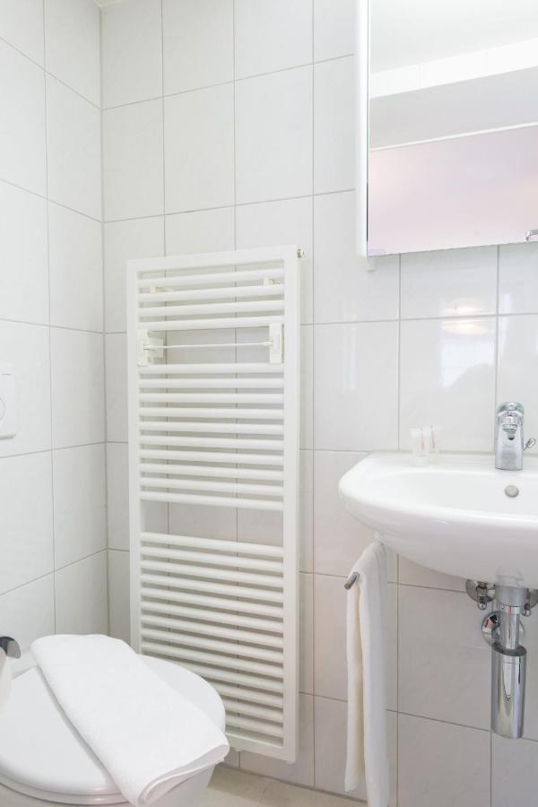 Hitrental Zeughausgasse - Apartment Цуг Экстерьер фото